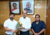 राज्यपाल डेका से छत्तीसगढ़ कायाकिंग-कैनोइंग एसोसिएशन के पदाधिकारियों ने भेंट की
