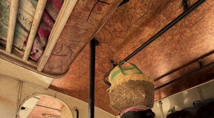आत्मनिर्भरता की नई उड़ान – अपनी शर्तों पर सफ़र
