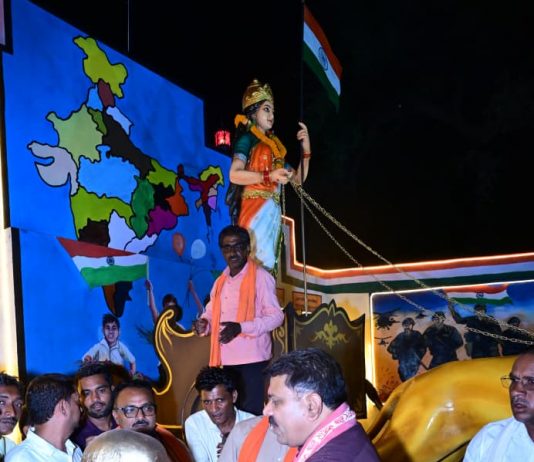 उप मुख्यमंत्री श्री विजय शर्मा ने भारत माता की प्रतिमा एवं भव्य शहीद स्मारक का किया लोकार्पण