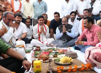 केंद्रीय राज्य मंत्री श्री तोखन साहू और उप मुख्यमंत्री श्री अरुण साव ने 10 करोड़ के कार्यों का किया भूमिपूजन