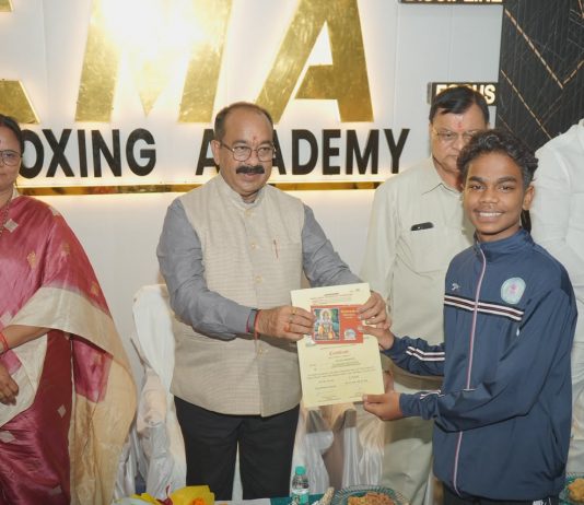 राष्ट्रीय किकबॉक्सिंग प्रतियोगिता में पदक विजेता खिलाड़ियों का सम्मान