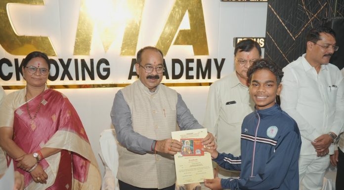 राष्ट्रीय किकबॉक्सिंग प्रतियोगिता में पदक विजेता खिलाड़ियों का सम्मान