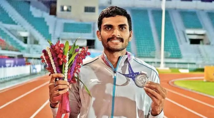 वित्त मंत्री ओपी चौधरी ने राष्ट्रमंडल खेल 2026 में रजत पदक विजेता सरवेश कुशारे को दी बधाई