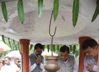 श्रम मंत्री लखनलाल देवांगन ने कोपाबेड़ा शिव मंदिर में की पूजा-अर्चना