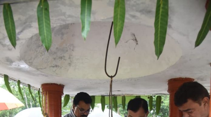 श्रम मंत्री लखनलाल देवांगन ने कोपाबेड़ा शिव मंदिर में की पूजा-अर्चना