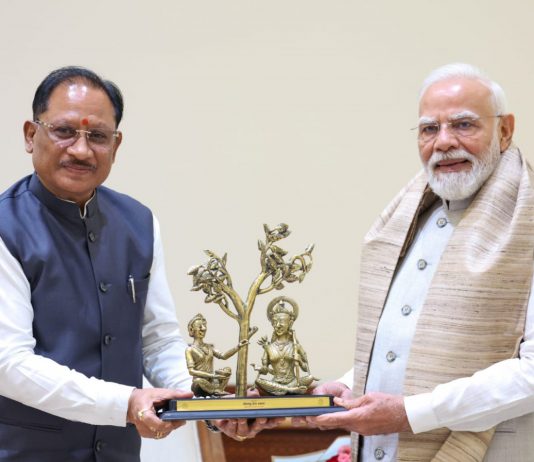 प्रधानमंत्री नरेंद्र मोदी से मुख्यमंत्री विष्णु देव साय ने की भेंट, छत्तीसगढ़ के विकास और ‘बस्तर विजन’ पर हुई विस्तृत चर्चा