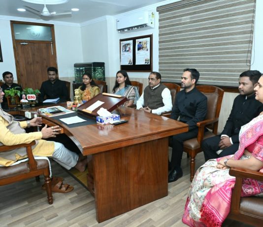 कर्तव्यनिष्ठ होकर जनसेवा एवं सुशासन के लिए जमीनी स्तर पर करें बेहतर कार्य: मुख्यमंत्री विष्णु देव साय