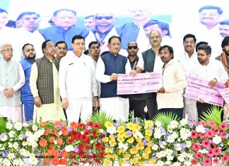 विशेष लेख : ढाई साल की उपलब्धियाँ- छत्तीसगढ़ का श्रमिक कल्याण के क्षेत्र में नई पहचान