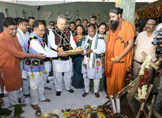 हरेली तिहार पर मुख्यमंत्री निवास में साकार हुई छत्तीसगढ़ की लोक संस्कृति, कृषि परंपरा और ग्रामीण जीवन की जीवंत झांकी