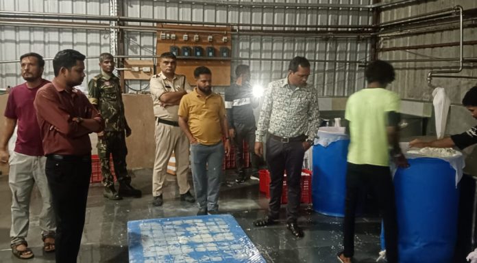 रात 12 बजे वैद्य फूड में राजस्व, खाद्य औषधि एवं पुलिस की संयुक्त टीम की दबिश, 200 किलो पनीर जब्त