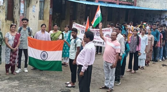 जांजगीर के टीसीएल कॉलेज में गूँजे देशभक्ति के नारे
