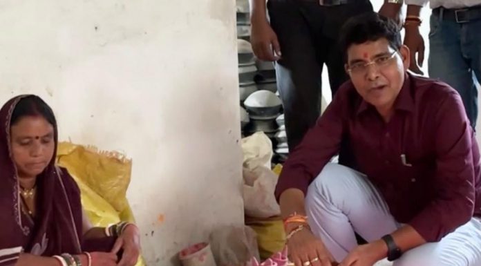 पीएम मोदी के 25 वर्षों के सेवाकाल और जन्मदिवस पर दीये जलाने की अपील