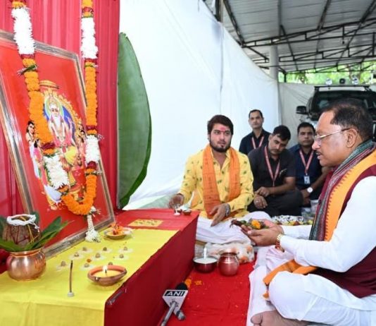 सृजन, कौशल और श्रम के सम्मान का संदेश देती है भगवान विश्वकर्मा की आराधना: मुख्यमंत्री विष्णु देव साय