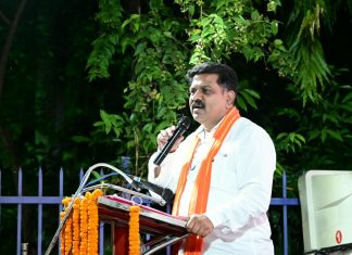 पत्रकार स्व. पंकज शर्मा की प्रतिमा का उप मुख्यमंत्री विजय शर्मा ने किया अनावरण, पत्रकारिता में योगदान को किया गया याद