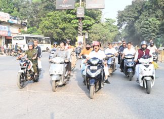 उप मुख्यमंत्री अरुण साव निकले स्कूटी पर, शहर भ्रमण कर सफाई और निर्माण कार्यों का किया निरीक्षण