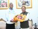 मुख्यमंत्री विष्णु देव साय से एशियन गेम्स के कांस्य पदक विजेता एथलीट अनिमेष कुजूर ने की सौजन्य मुलाकात