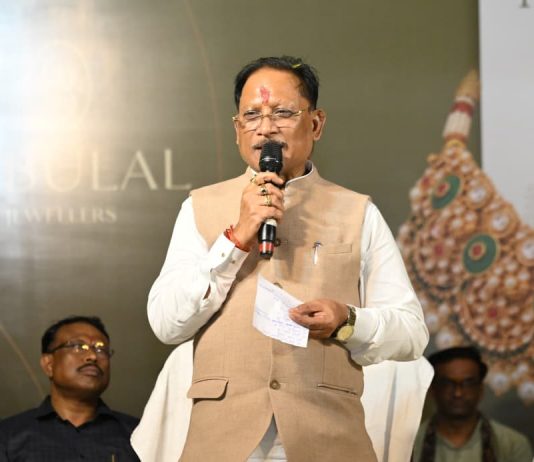 नारी शक्ति के सम्मान, सुरक्षा और आर्थिक सशक्तिकरण के लिए प्रतिबद्ध है हमारी सरकार: मुख्यमंत्री विष्णु देव साय