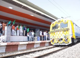 उत्तर बस्तर कांकेर : आजादी के बाद पहली बार रावघाट तक पहुंची रेल, बस्तर के विकास को मिली नई रफ्तार
