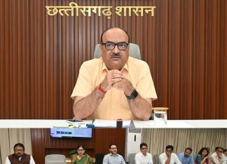 शासकीय योजनाओं के क्रियान्वयन और निर्माण कार्यों में तेजी लाई जाए : मुख्य सचिव विकासशील