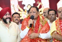 मुख्यमंत्री विष्णु देव साय ने मां काली और मां दुर्गा की पूजा-अर्चना कर प्रदेश की सुख-समृद्धि की कामना की