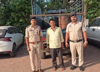 अवैध डीजल परिवहन पर पुलिस का शिकंजा, 7 ड्रमों में भरा डीजल जब्त