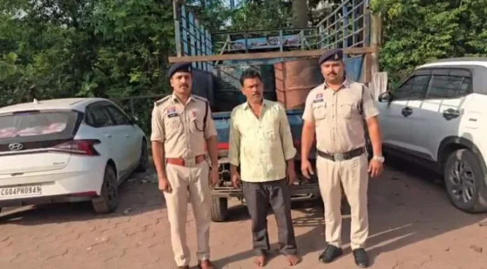 अवैध डीजल परिवहन पर पुलिस का शिकंजा, 7 ड्रमों में भरा डीजल जब्त