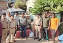 आबकारी विभाग की नाकेबंदी में 45 पेटी शराब और स्कॉर्पियो जब्त