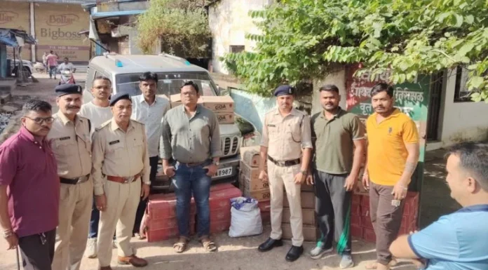 आबकारी विभाग की नाकेबंदी में 45 पेटी शराब और स्कॉर्पियो जब्त